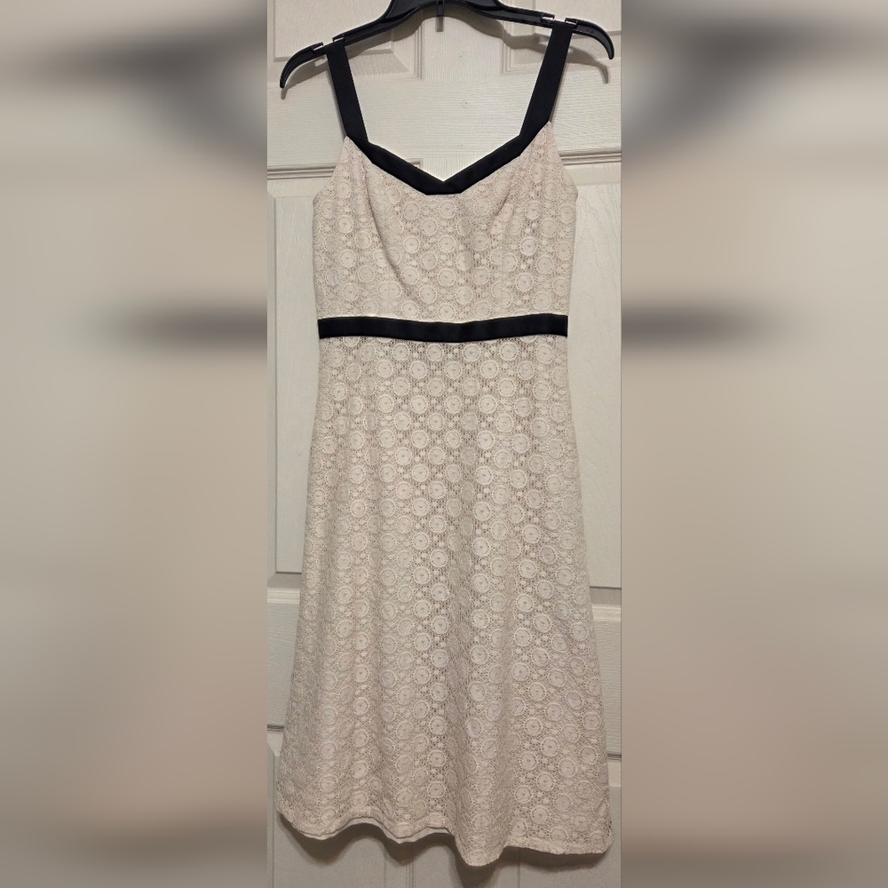 NWNT Loft Women's Ivory Sleeveless Crochet Lace A-line Midi Dress. Size 0